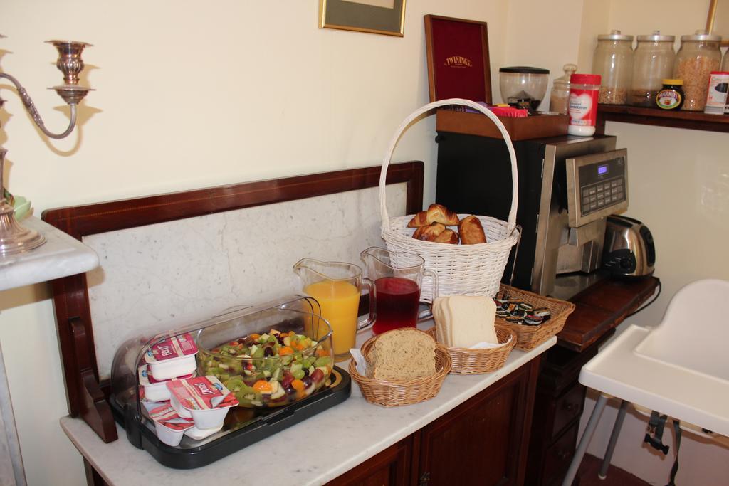 Molland Manor House Bed & Breakfast Sandwich Zimmer foto